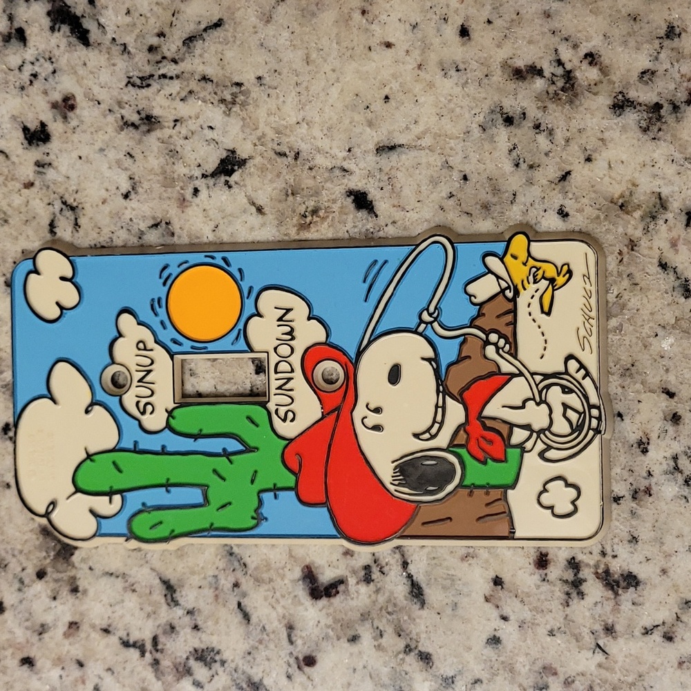 Vintage Snoopy light switch plate